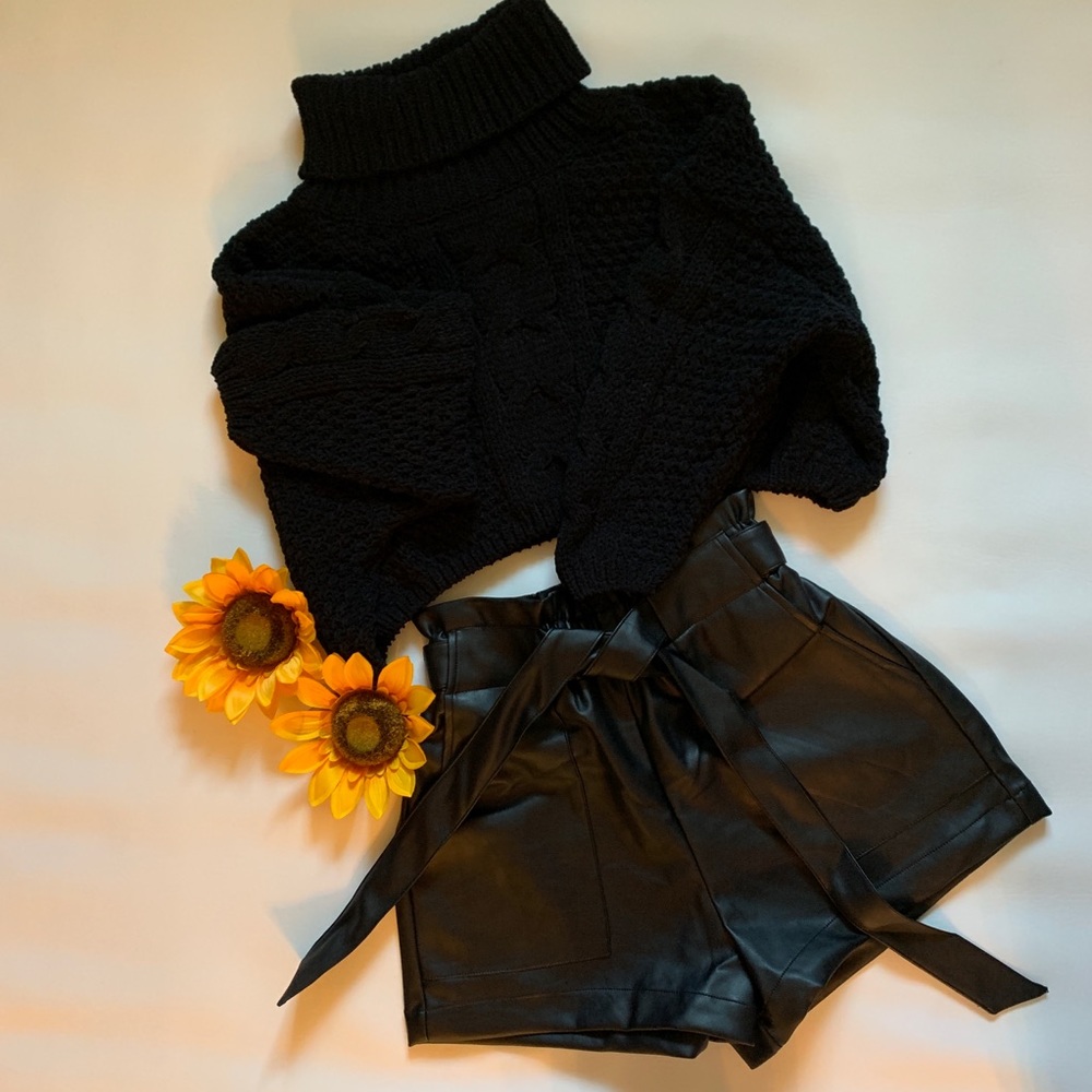 🌺SHORTS Faux Leather - Picture 4 of 6
